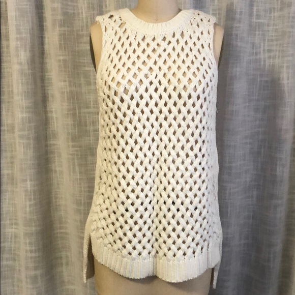 HOLIDAY SALE T Tahari Knit Pullover - Picture 2 of 5